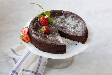 Flourless Chocolate Cake w/berry sauce